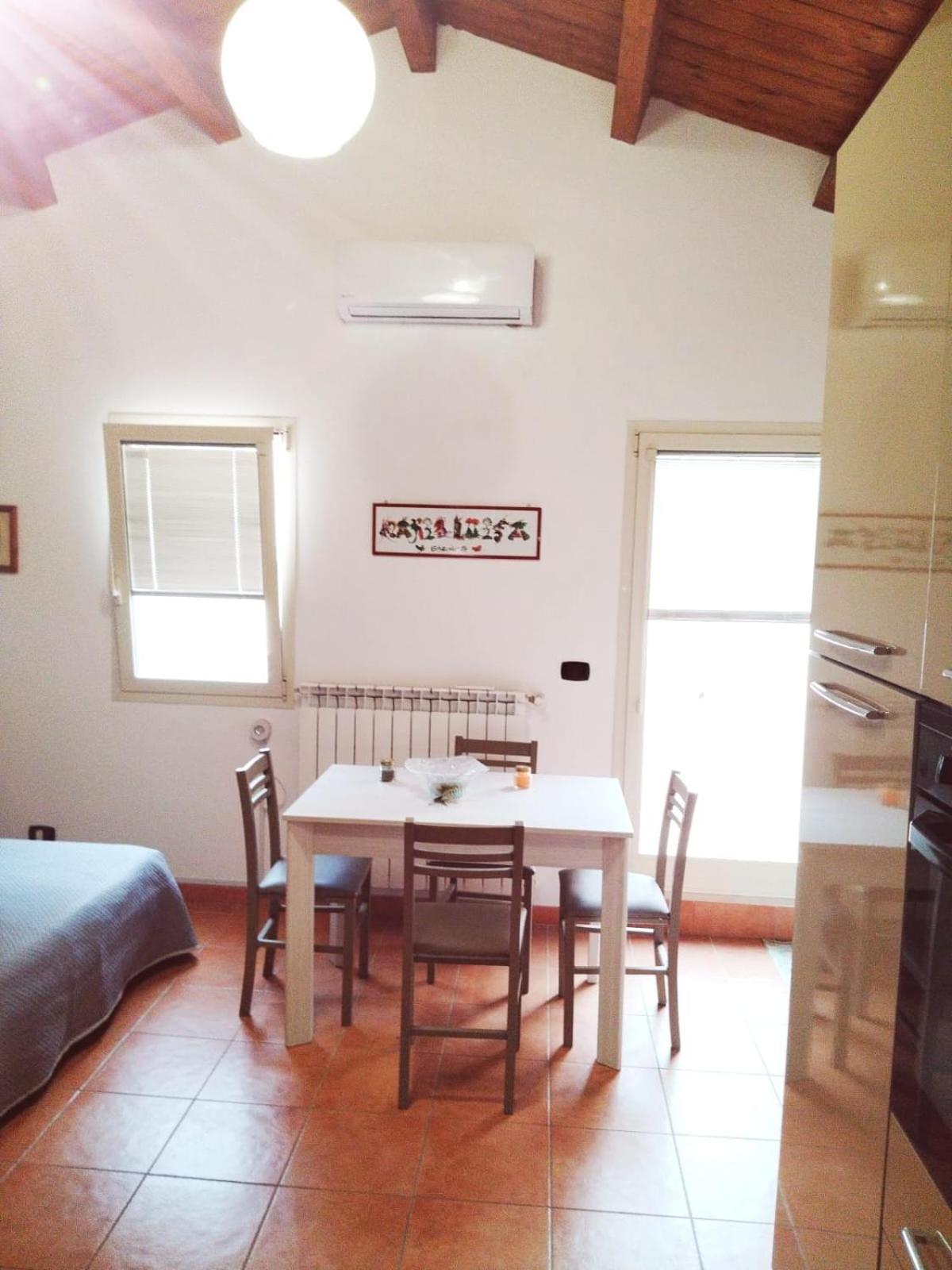 Mansarda Con Terrazzo Privato Apartment Barletta Bagian luar foto