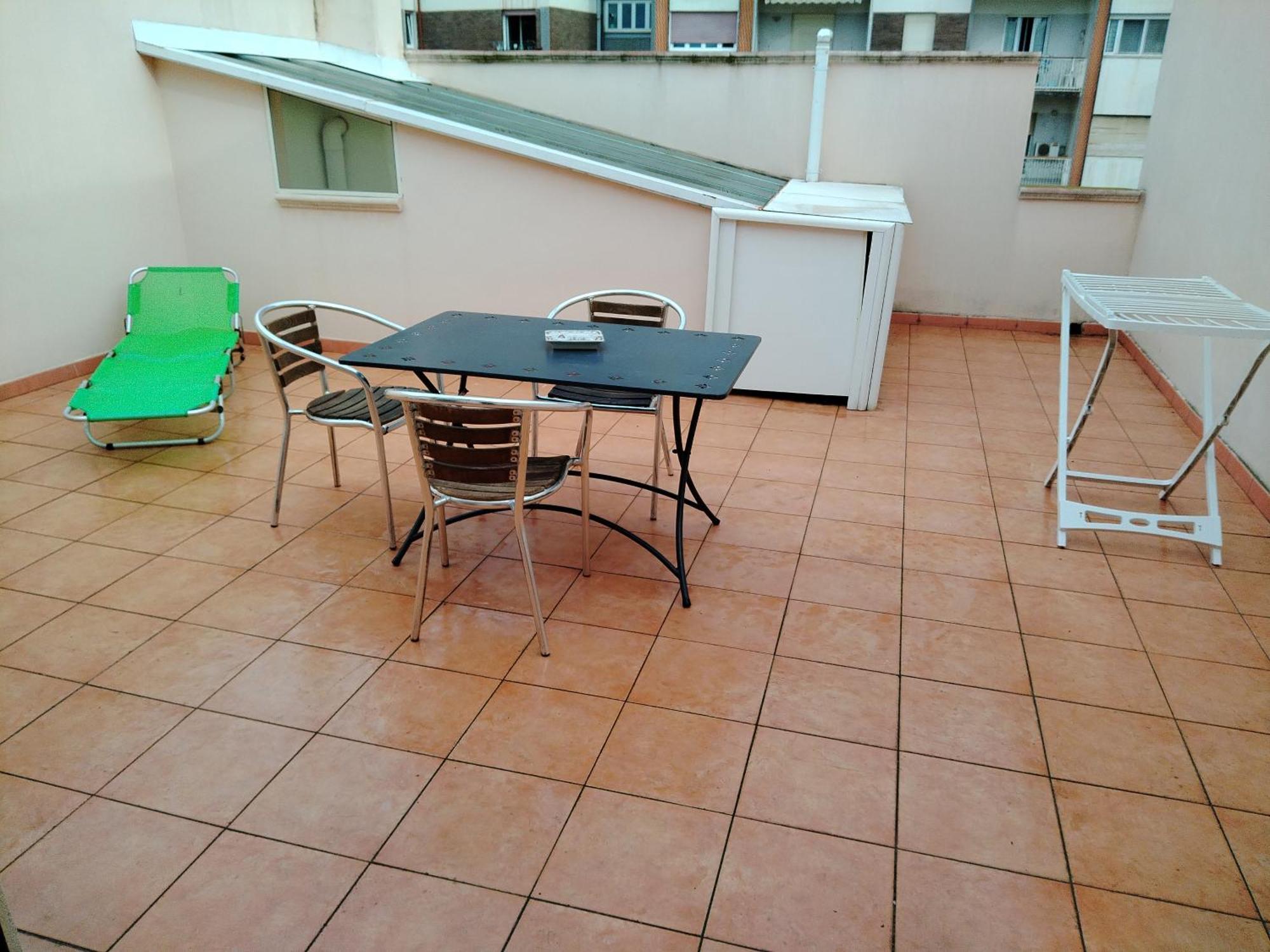 Mansarda Con Terrazzo Privato Apartment Barletta Bagian luar foto