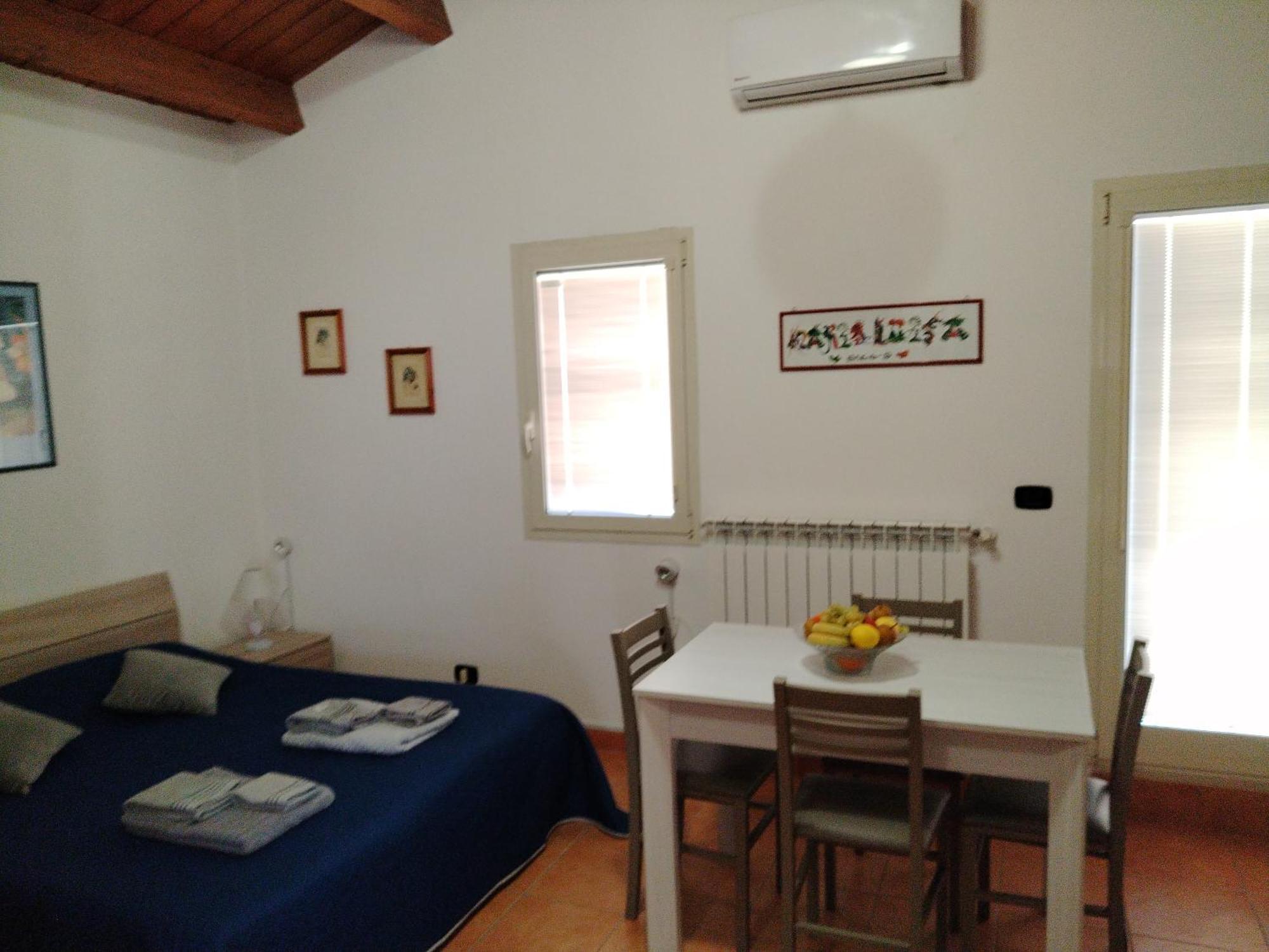 Mansarda Con Terrazzo Privato Apartment Barletta Bagian luar foto